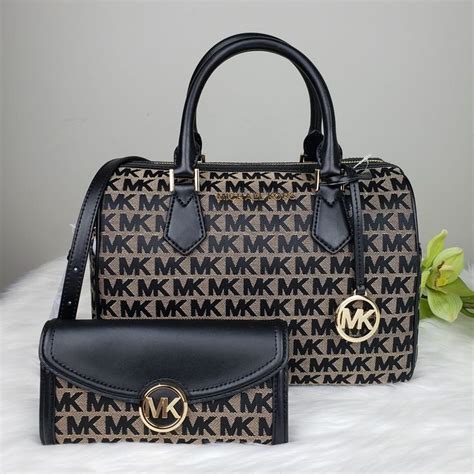 michael kors 5 piece set combo price|michael kors handbags.